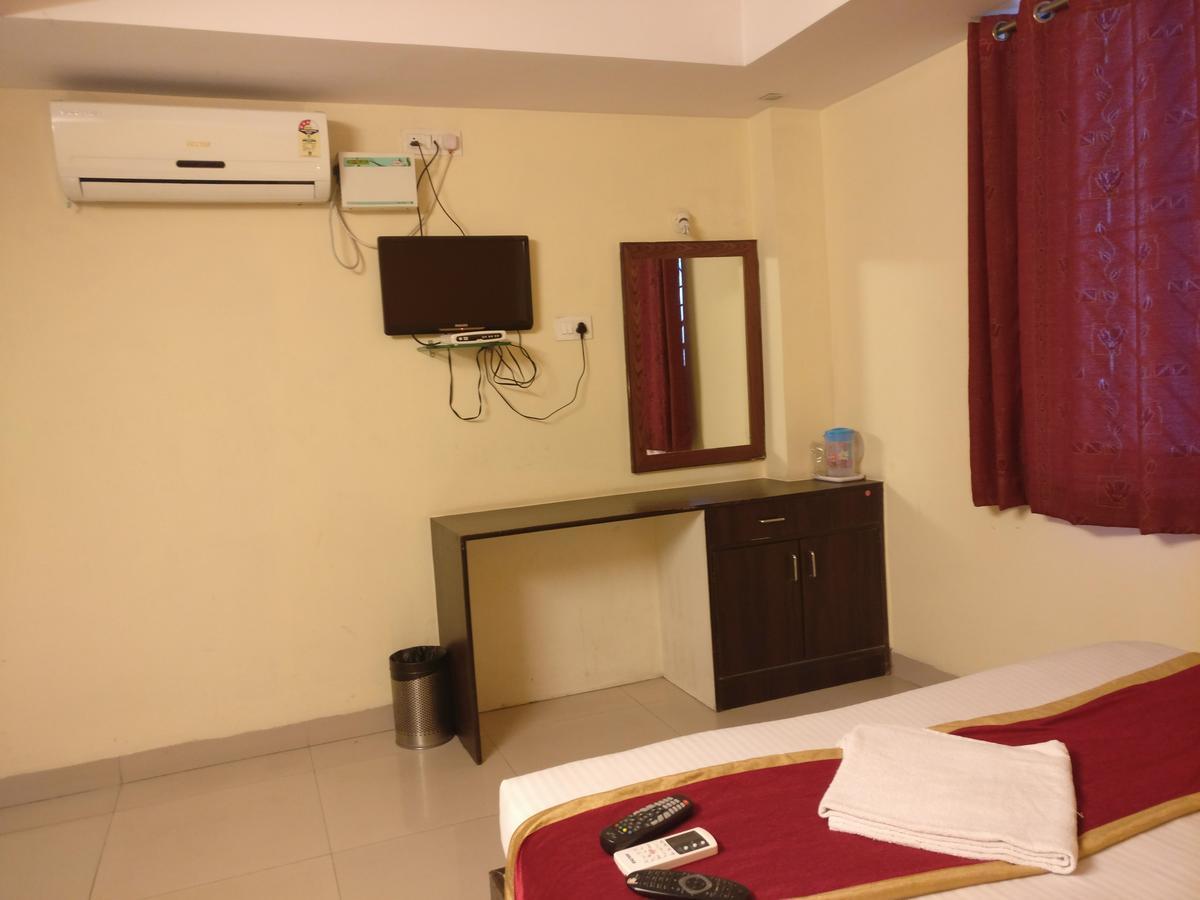 Hotel Skyland บังกาลอร์ ภายนอก รูปภาพ